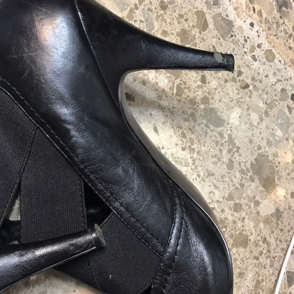 Heels - Picture 6 of 6
